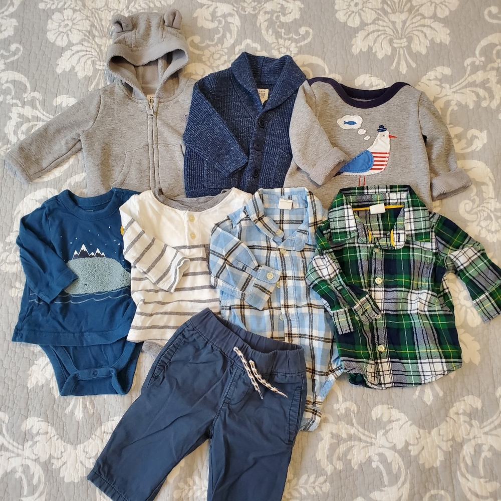 Bundle of 8 3-6 Mo GAP Clothes